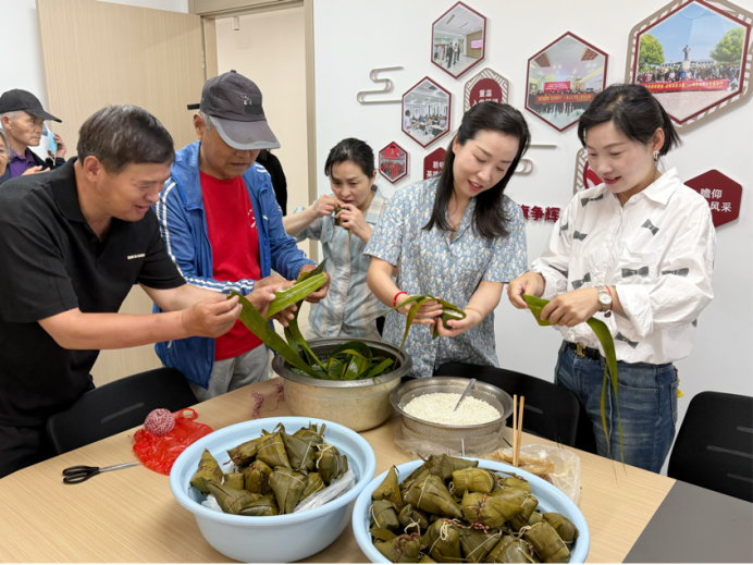 2025-06-13T03:08:00.png 2025-06-13T03:08:00.png