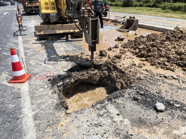 图片 1.jpg 图片 1.jpg