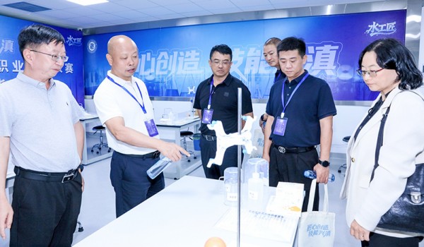 图片 2.jpg 图片 2.jpg