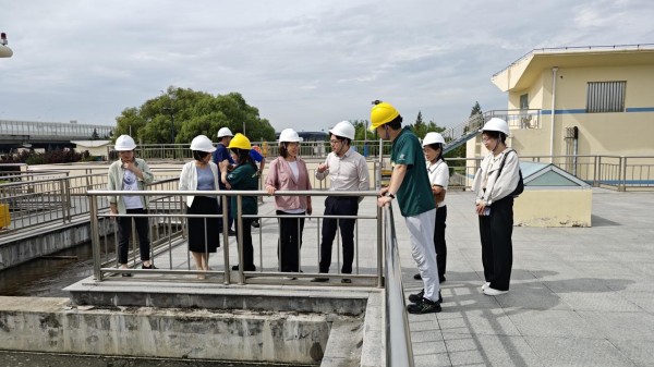 图片 1.jpg 图片 1.jpg