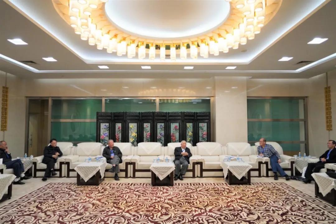 中国水协在渝召开顾问委员会工作讨论会